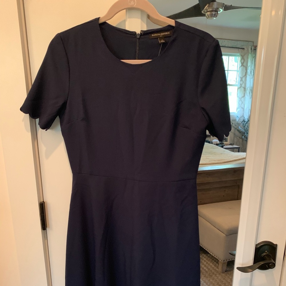 Banana Republic scallop edge dress in navy blue